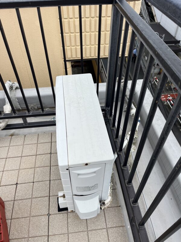 横浜市金沢区　～隠蔽配管エアコン交換工事～